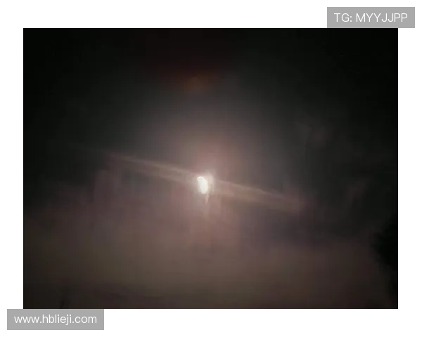 小忻黑夜：点亮心中的那抹星光